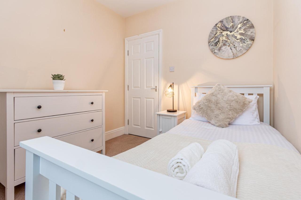 Guest Homes - Trinity Flat Worcester Extérieur photo